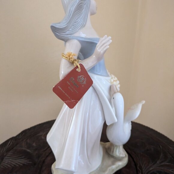 Tengra Valencia Spain Porcelain - Picture 2 of 5